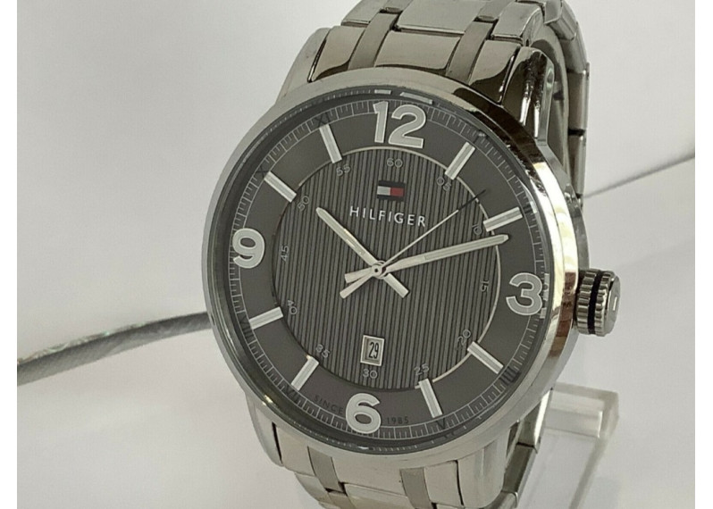 Tommy Hilfiger Men's 1710345 Analog Display Quartz Silver Watch