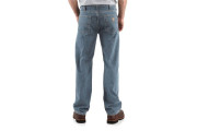 Traditional Fit Straight-Leg Jeans